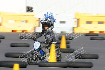 media/Nov-06-2022-SoCal Trackdays (Sun) [[208d2ccc26]]/Around the Pits/